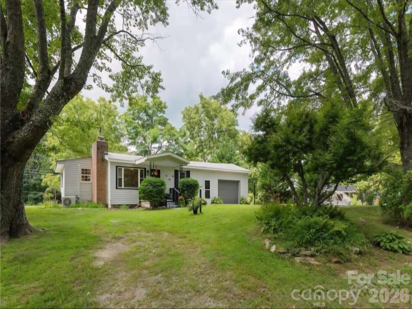 1323 Locust Grove Road, Hendersonville, NC 28792.  MLS# CAR4412645, YatesRealty ID 44483. 