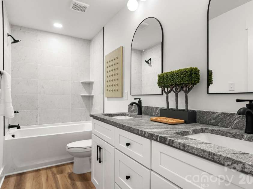 157 McCorkle Street, York, SC 29745.  MLS# CAR4414112, YatesRealty ID 44484. Primary Bathroom