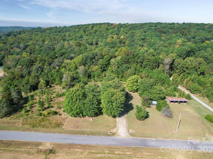 2318 Doul Mountain Road, Asheboro, NC 27205.  MLS# CAR4305623, YatesRealty ID 44484. 