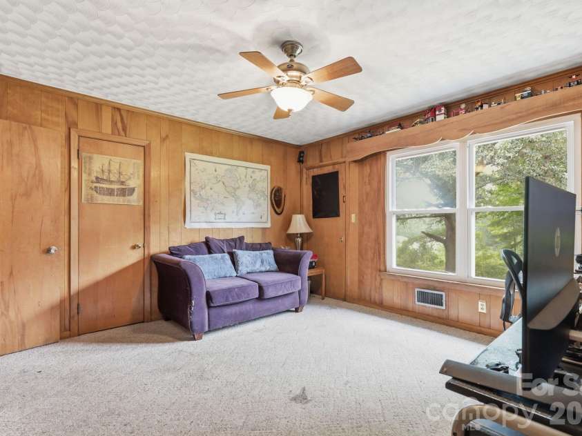2613 26th Avenue, Hickory, NC 28601.  MLS# CAR4414912, YatesRealty ID 44488. 