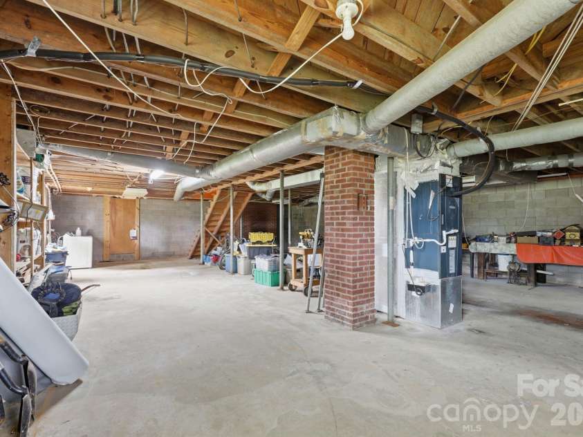2613 26th Avenue, Hickory, NC 28601.  MLS# CAR4414912, YatesRealty ID 44488. 
