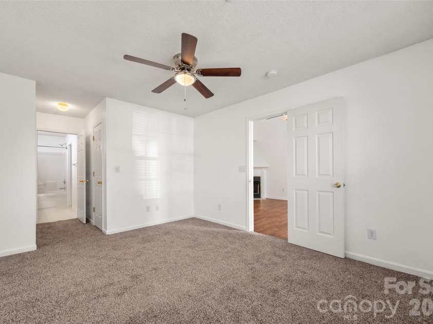12231 Hood Bend Court, Charlotte, NC 28273.  MLS# CAR4356989, YatesRealty ID 4449. 