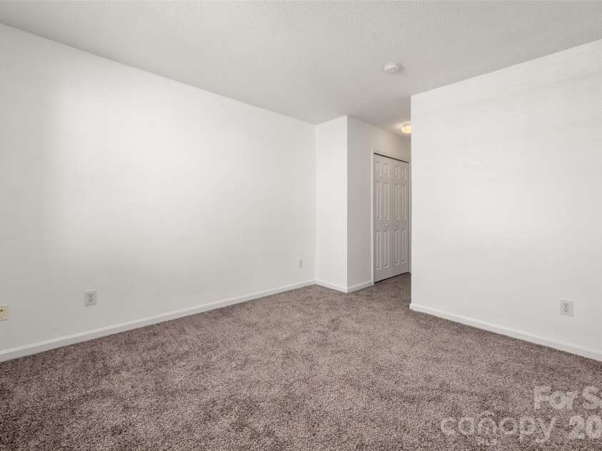 12231 Hood Bend Court, Charlotte, NC 28273.  MLS# CAR4356989, YatesRealty ID 4449. 