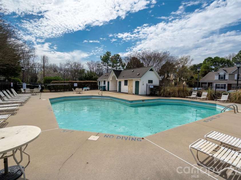 12231 Hood Bend Court, Charlotte, NC 28273.  MLS# CAR4356989, YatesRealty ID 4449. 