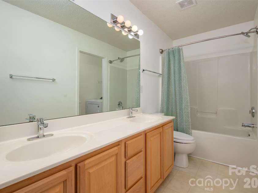 12231 Hood Bend Court, Charlotte, NC 28273.  MLS# CAR4356989, YatesRealty ID 4449. 