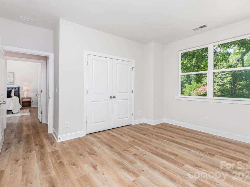 8929 Sharonbrook Drive, Charlotte, NC 28210.  MLS# CAR4243004, YatesRealty ID 4449. 