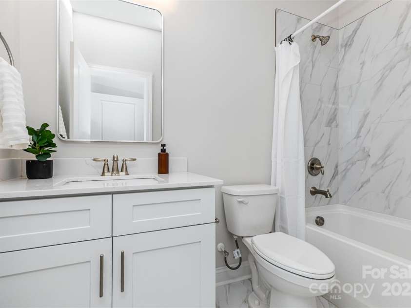 8929 Sharonbrook Drive, Charlotte, NC 28210.  MLS# CAR4243004, YatesRealty ID 4449. 