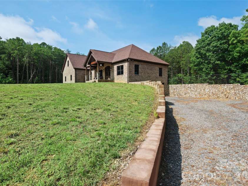 311 Bethesda Road, Lexington, NC 27295.  MLS# CAR4405993, YatesRealty ID 44490. 