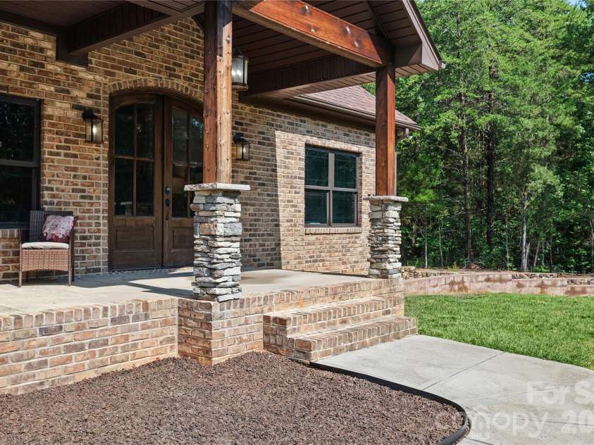 311 Bethesda Road, Lexington, NC 27295.  MLS# CAR4405993, YatesRealty ID 44490. 