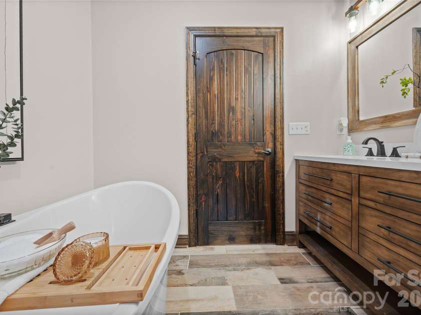 311 Bethesda Road, Lexington, NC 27295.  MLS# CAR4405993, YatesRealty ID 44490. 