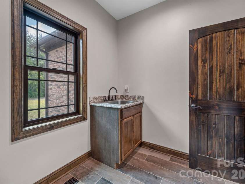311 Bethesda Road, Lexington, NC 27295.  MLS# CAR4405993, YatesRealty ID 44490. 
