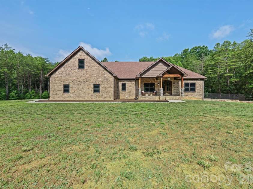 311 Bethesda Road, Lexington, NC 27295.  MLS# CAR4405993, YatesRealty ID 44490. 