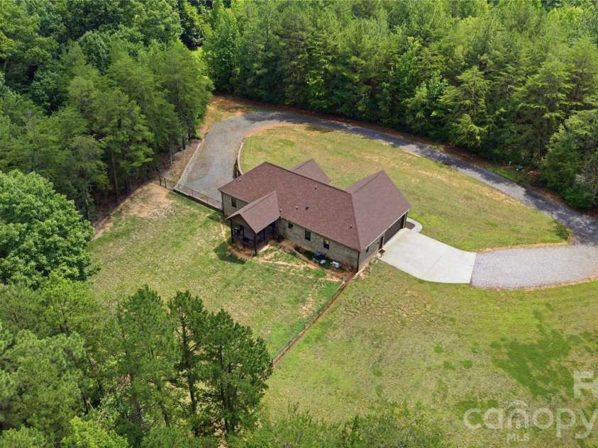311 Bethesda Road, Lexington, NC 27295.  MLS# CAR4405993, YatesRealty ID 44490. 
