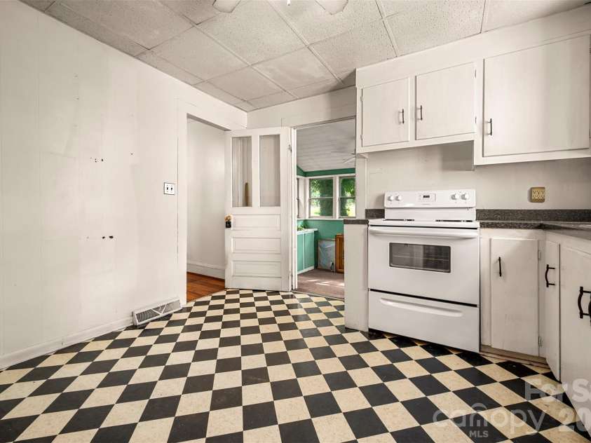 2300 Whitesides Road, Forest City, NC 28043.  MLS# CAR4414830, YatesRealty ID 44492. 