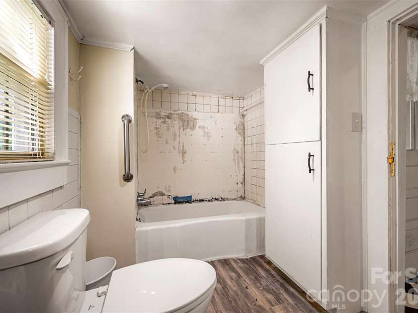 2300 Whitesides Road, Forest City, NC 28043.  MLS# CAR4414830, YatesRealty ID 44492. 