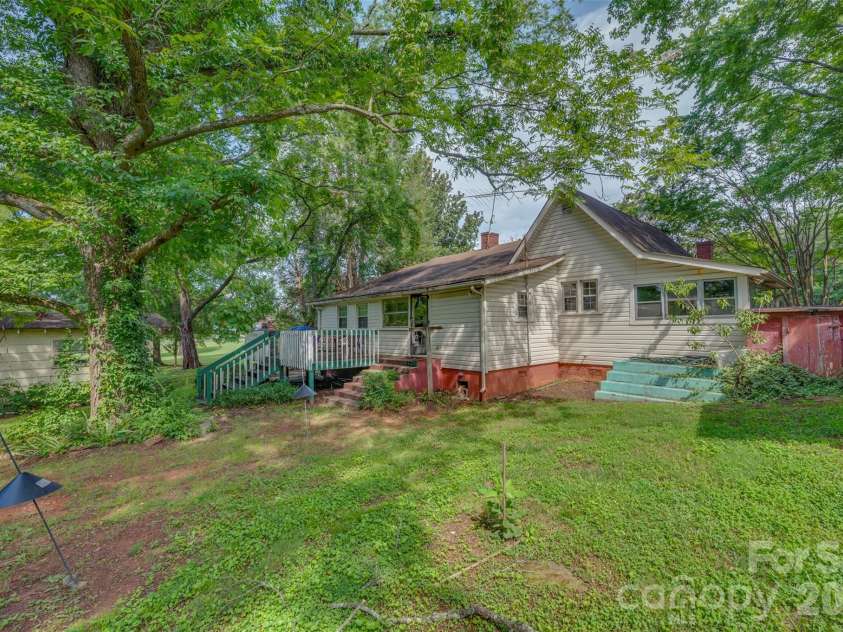 2300 Whitesides Road, Forest City, NC 28043.  MLS# CAR4414830, YatesRealty ID 44492. 