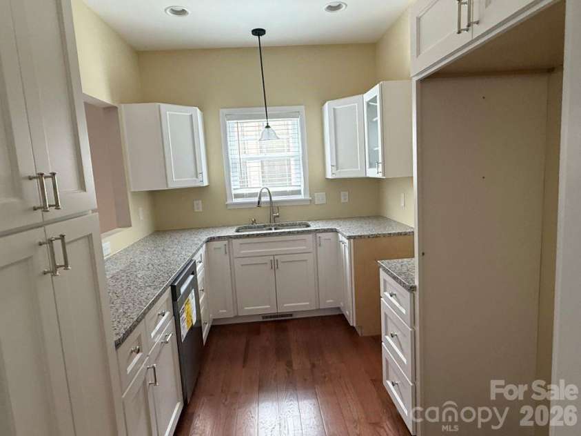 133 CIRCLE Drive, Salisbury, NC 28144.  MLS# CAR4414918, YatesRealty ID 44493. Kitchen