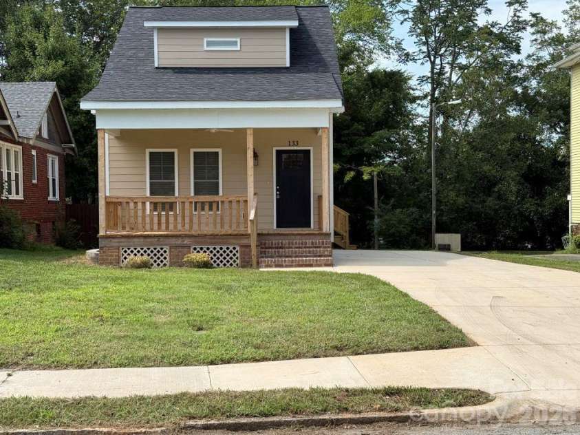 133 CIRCLE Drive, Salisbury, NC 28144.  MLS# CAR4414918, YatesRealty ID 44493. Street view