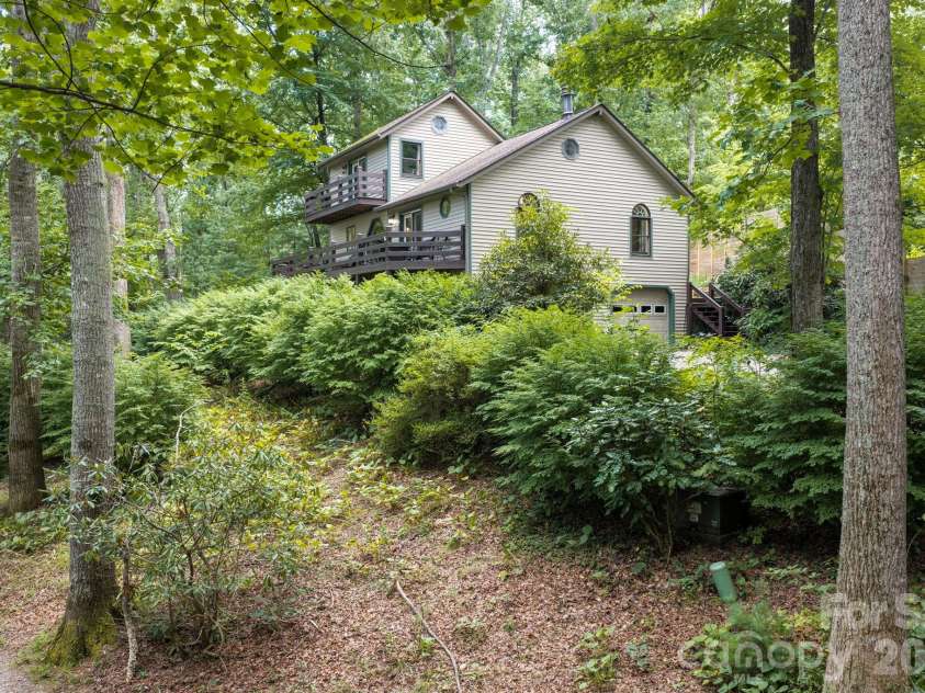 232 Ladson Spring Trail, Mills River, NC 28759.  MLS# CAR4412337, YatesRealty ID 44494. 