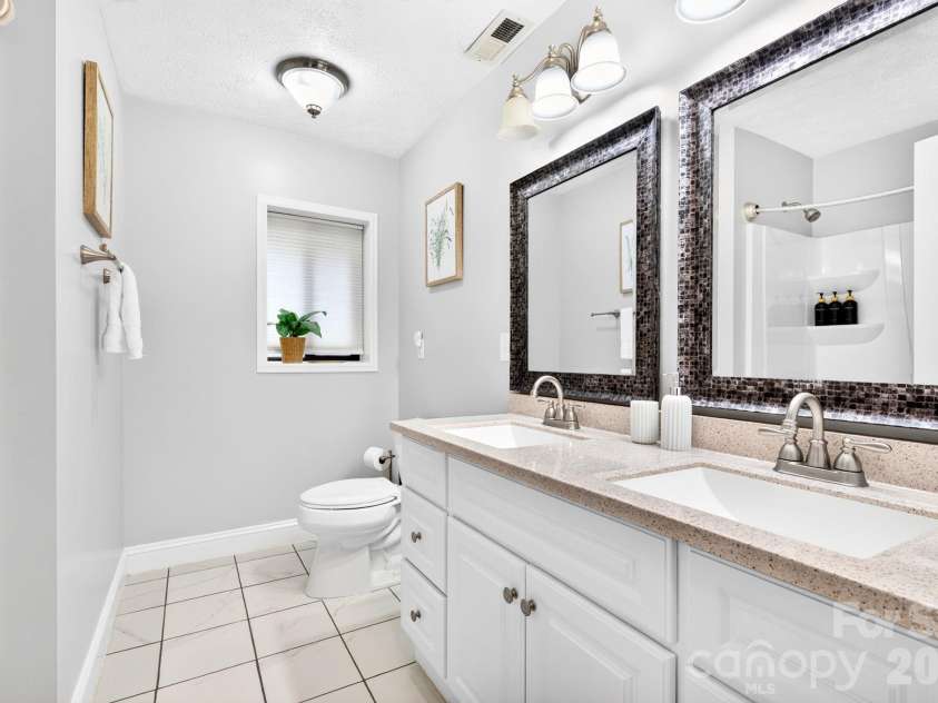 232 Ladson Spring Trail, Mills River, NC 28759.  MLS# CAR4412337, YatesRealty ID 44494. 