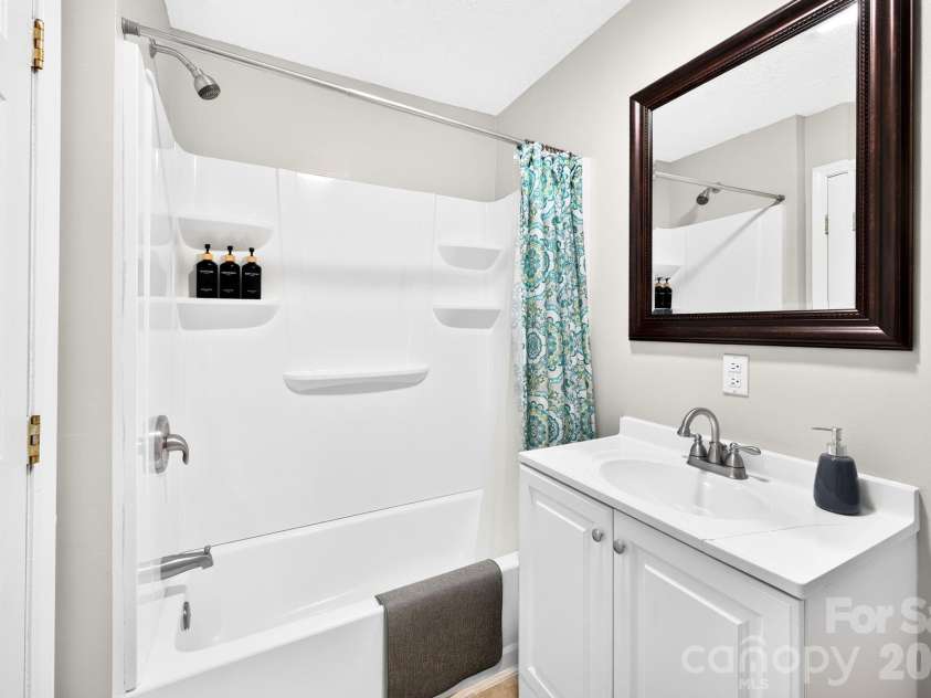 232 Ladson Spring Trail, Mills River, NC 28759.  MLS# CAR4412337, YatesRealty ID 44494. 