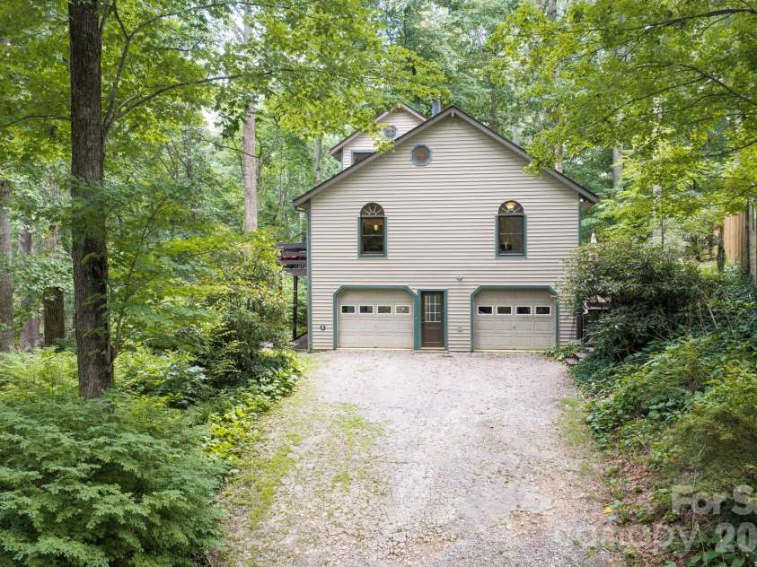 232 Ladson Spring Trail, Mills River, NC 28759.  MLS# CAR4412337, YatesRealty ID 44494. 