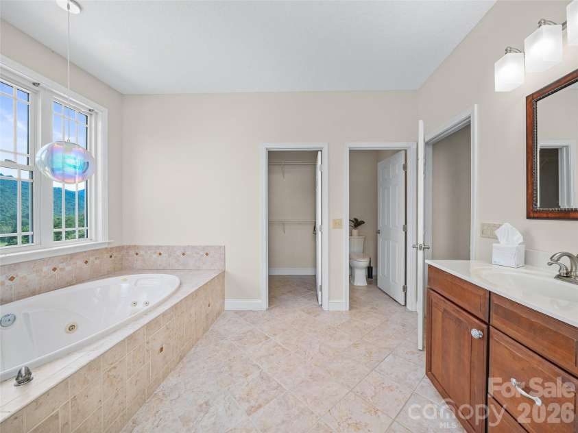 119 Horseshoe Trail, Barnardsville, NC 28709.  MLS# CAR4414921, YatesRealty ID 44495. 