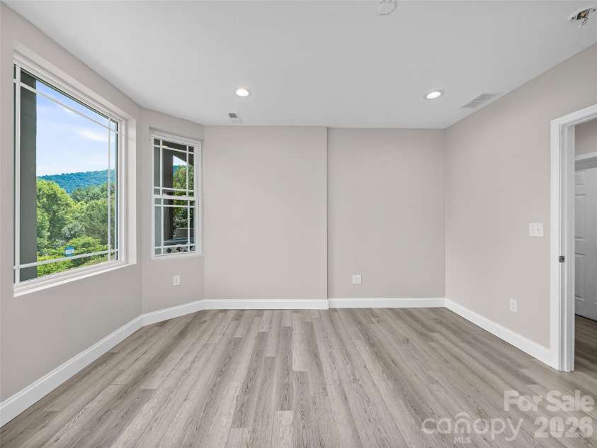 119 Horseshoe Trail, Barnardsville, NC 28709.  MLS# CAR4414921, YatesRealty ID 44495. 