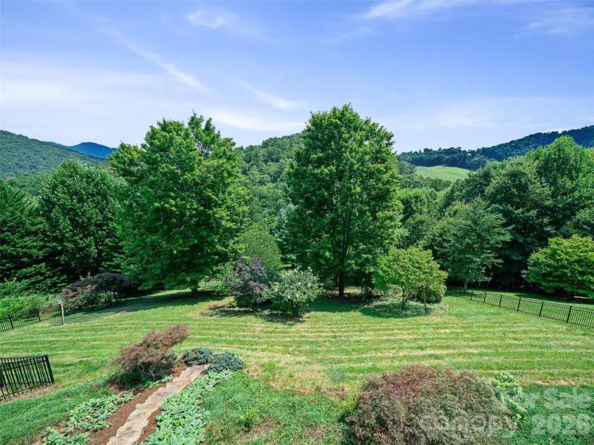 119 Horseshoe Trail, Barnardsville, NC 28709.  MLS# CAR4414921, YatesRealty ID 44495. 