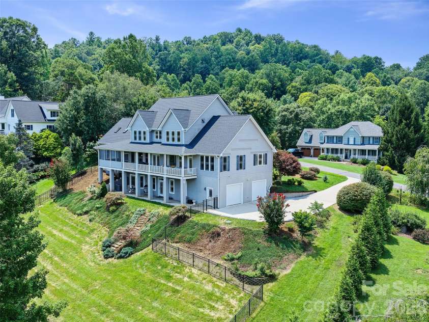 119 Horseshoe Trail, Barnardsville, NC 28709.  MLS# CAR4414921, YatesRealty ID 44495. 