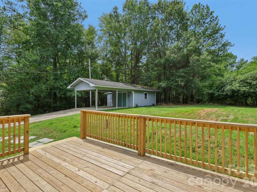 33269 Courtland Drive, Albemarle, NC 28001.  MLS# CAR4414928, YatesRealty ID 44496. 