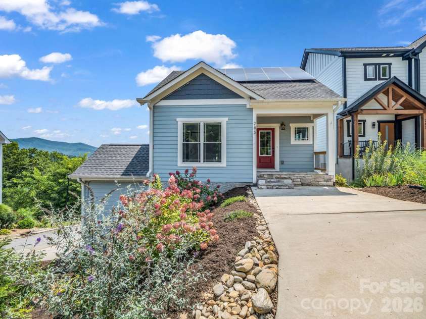 285 Mount Allen Heights, Black Mountain, NC 28711.  MLS# CAR4411652, YatesRealty ID 44497. 