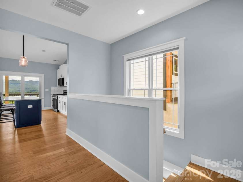 285 Mount Allen Heights, Black Mountain, NC 28711.  MLS# CAR4411652, YatesRealty ID 44497. 