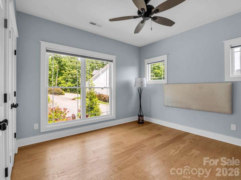 285 Mount Allen Heights, Black Mountain, NC 28711.  MLS# CAR4411652, YatesRealty ID 44497. 