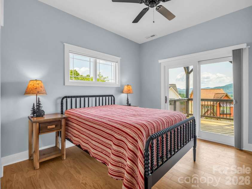 285 Mount Allen Heights, Black Mountain, NC 28711.  MLS# CAR4411652, YatesRealty ID 44497. 