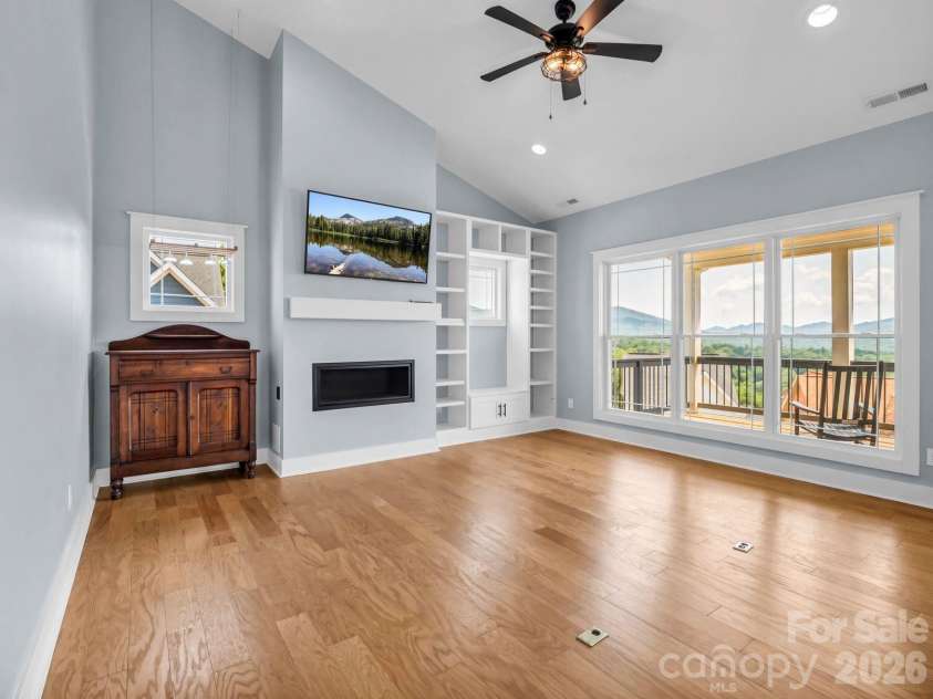 285 Mount Allen Heights, Black Mountain, NC 28711.  MLS# CAR4411652, YatesRealty ID 44497. 
