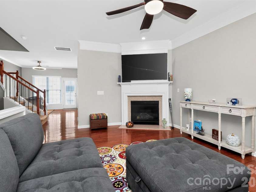 1060 Drayton Court, Fort Mill, SC 29708.  MLS# CAR4414925, YatesRealty ID 44498. 