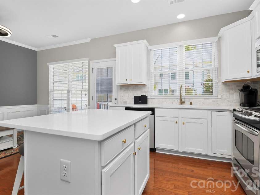 1060 Drayton Court, Fort Mill, SC 29708.  MLS# CAR4414925, YatesRealty ID 44498. 