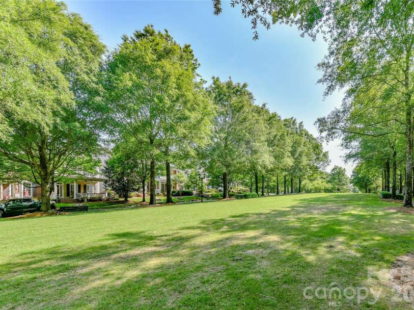 1060 Drayton Court, Fort Mill, SC 29708.  MLS# CAR4414925, YatesRealty ID 44498. 