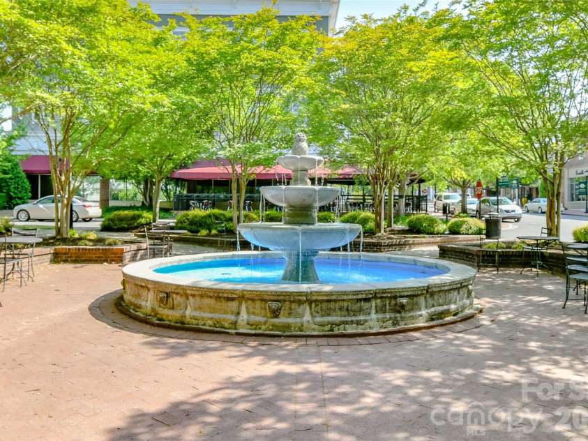 1060 Drayton Court, Fort Mill, SC 29708.  MLS# CAR4414925, YatesRealty ID 44498. 