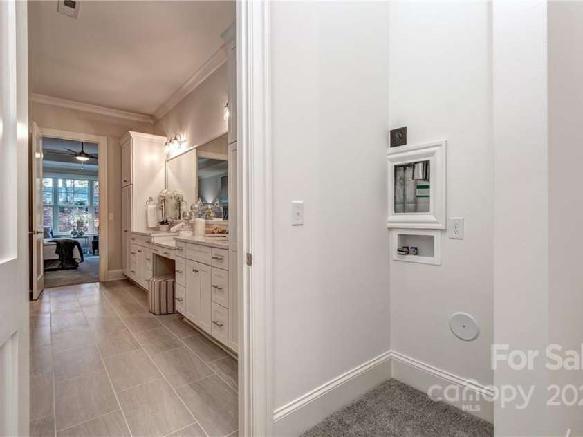 313 Audrey Place, Charlotte, NC 28226.  MLS# CAR3694429, YatesRealty ID 445. 