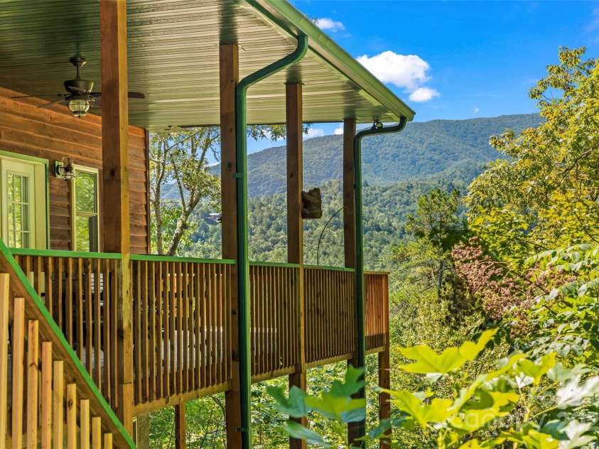 461 Mallard Cove Road, Almond, NC 287032.  MLS# CAR4297324, YatesRealty ID 445. 