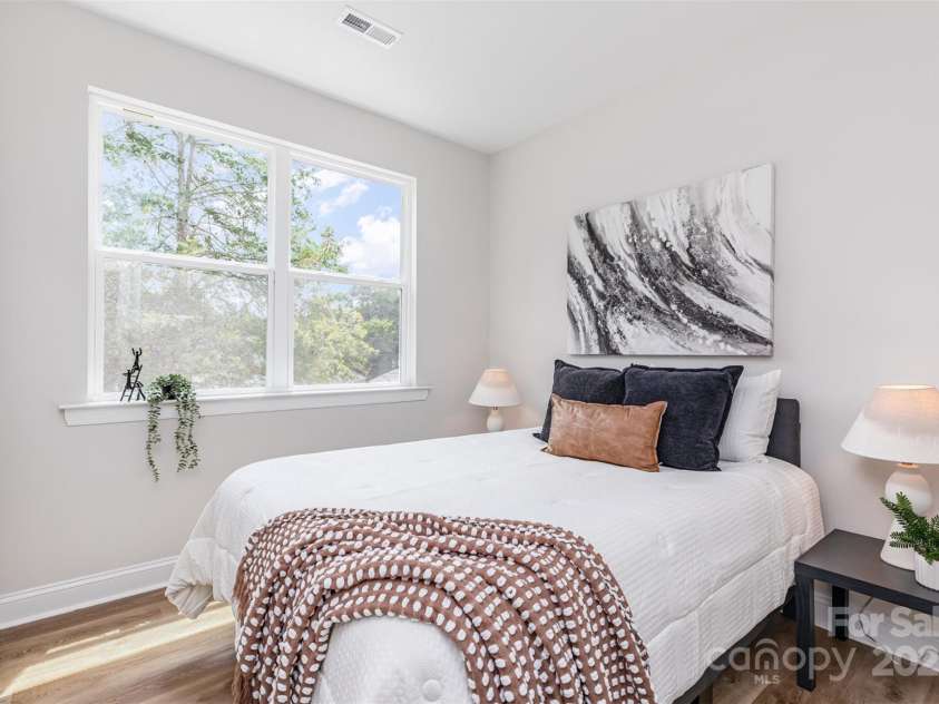 8935 Sharonbrook Drive, Charlotte, NC 28210.  MLS# CAR4243014, YatesRealty ID 4450. 