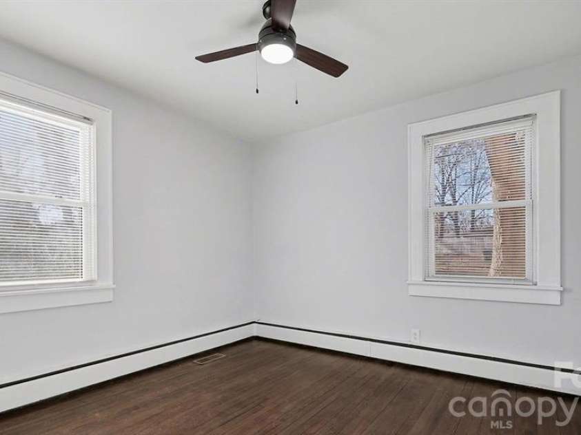 225 Valley View Place, Salisbury, NC 28144.  MLS# CAR4414931, YatesRealty ID 44500. Bdrm 2