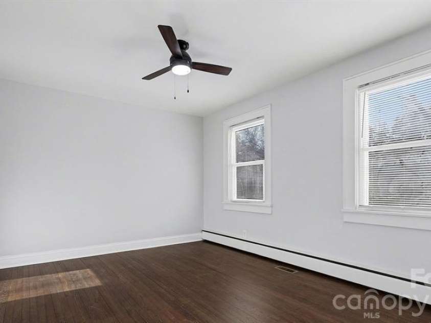 225 Valley View Place, Salisbury, NC 28144.  MLS# CAR4414931, YatesRealty ID 44500. Bdrm 3
