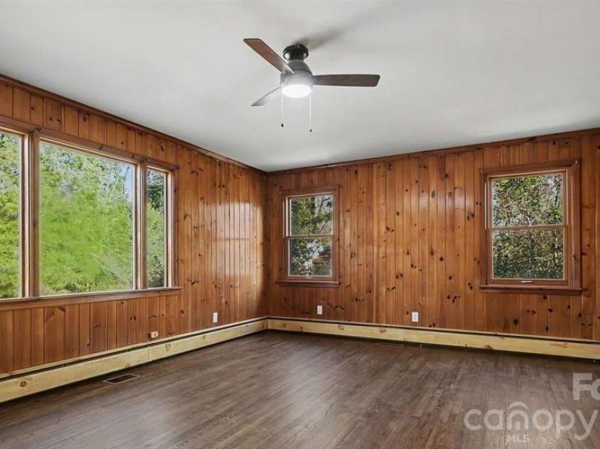 225 Valley View Place, Salisbury, NC 28144.  MLS# CAR4414931, YatesRealty ID 44500. Den
