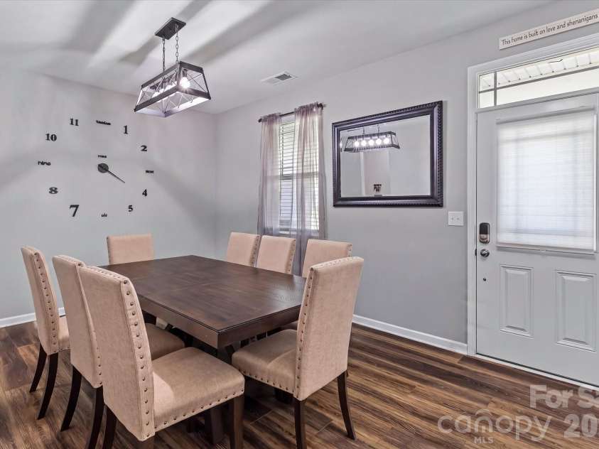 7513 Meridale Forest Drive, Charlotte, NC 28269.  MLS# CAR4414384, YatesRealty ID 44504. Formal Dining Room