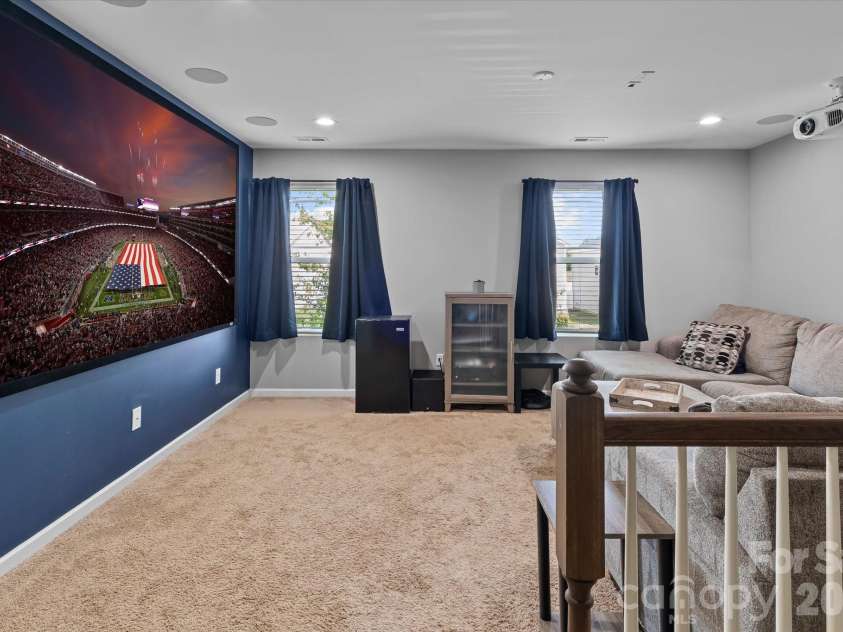 7513 Meridale Forest Drive, Charlotte, NC 28269.  MLS# CAR4414384, YatesRealty ID 44504. Lofft/Theater Area