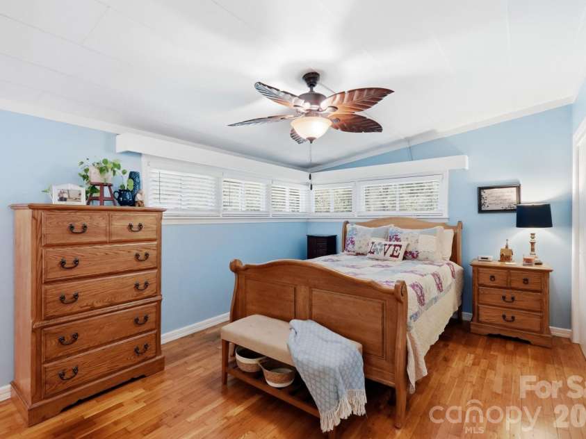1656 Eastwood Drive, Kannapolis, NC 28083.  MLS# CAR4414753, YatesRealty ID 44507. 