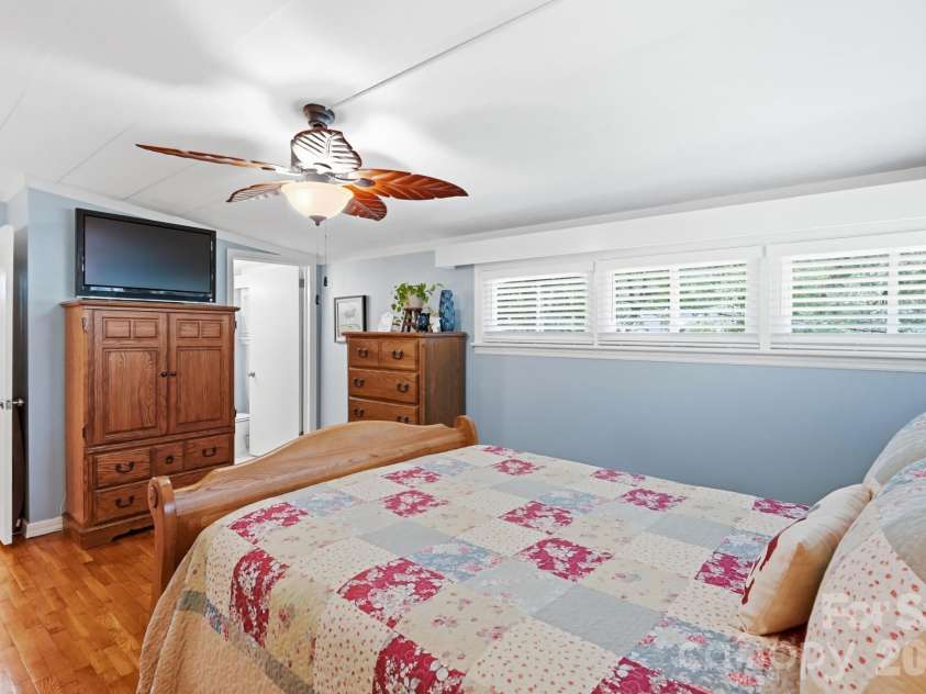 1656 Eastwood Drive, Kannapolis, NC 28083.  MLS# CAR4414753, YatesRealty ID 44507. 